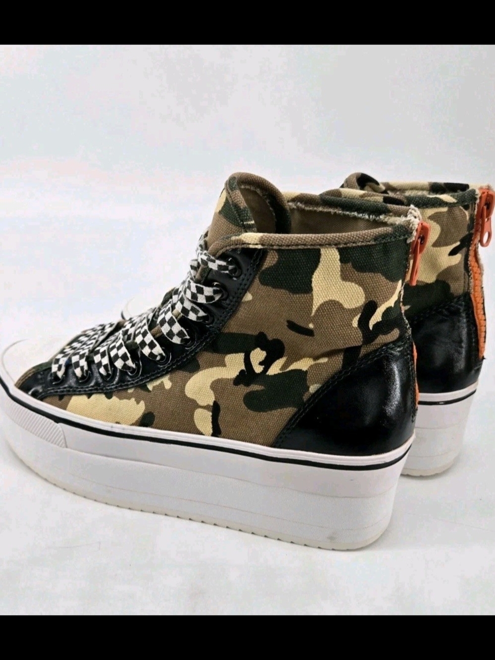 For @bentonjp12 Steve Madden Camouflage High-Top Platform Sneakers - Picture 3 of 6